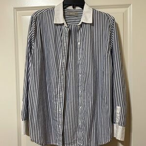 Everlane Silky Cotton shirt. Blue and white striped pattern. Women US 8